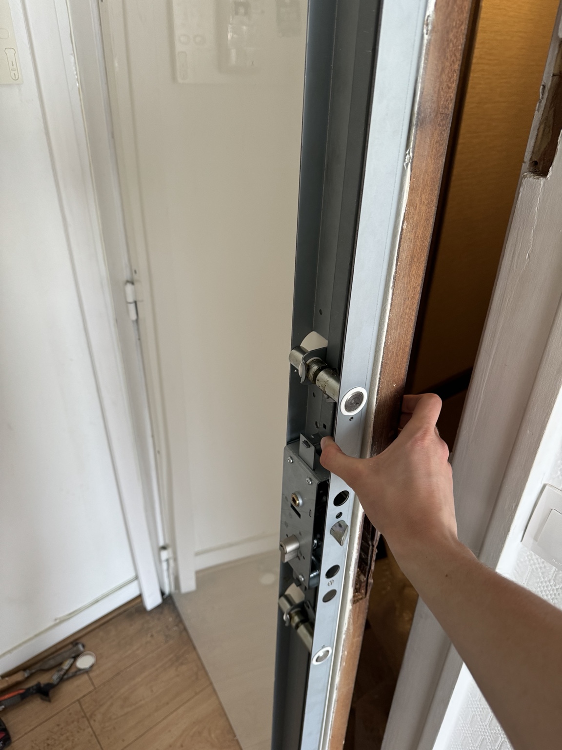 Installation de serrure